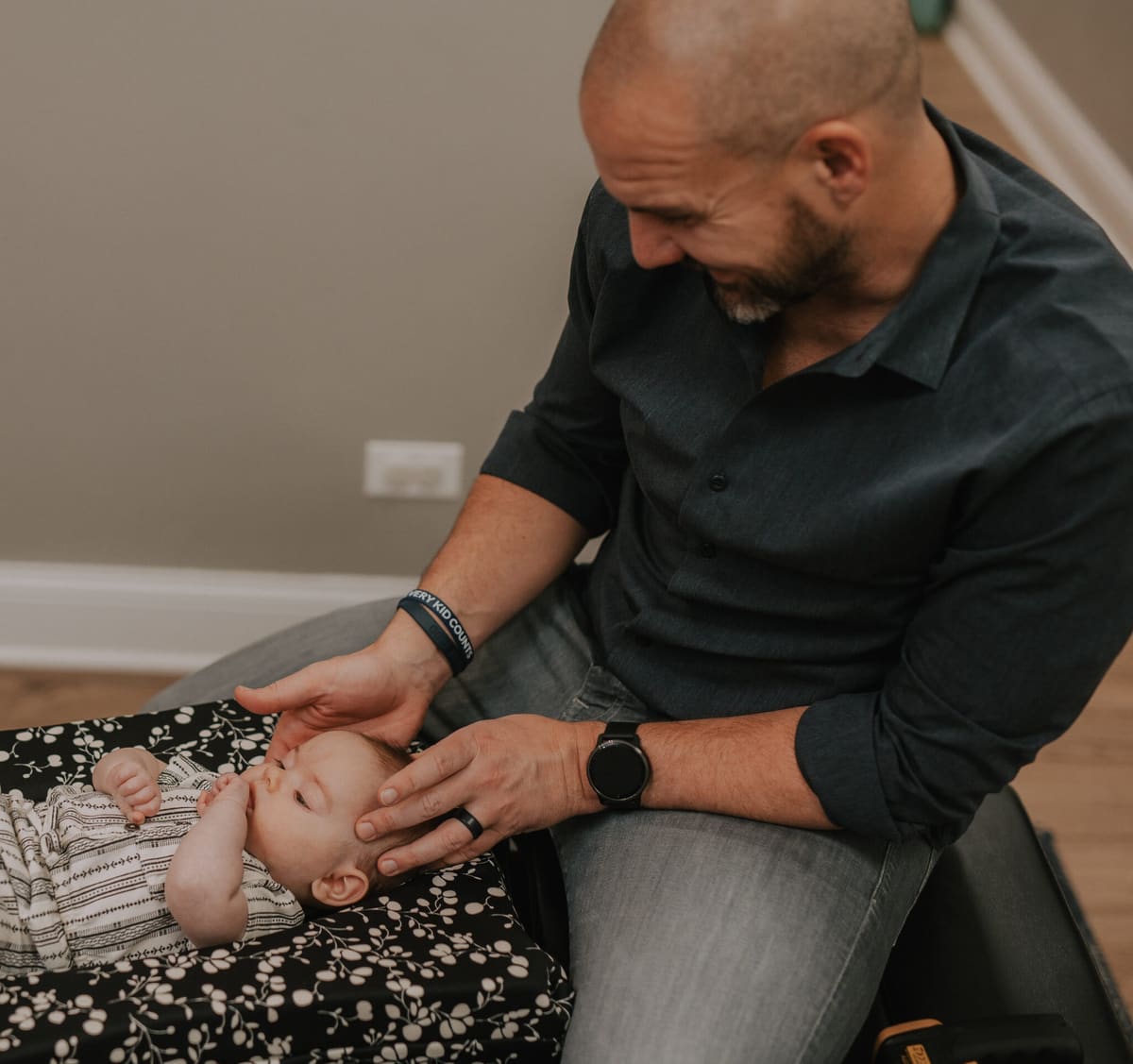 How a Tight Tongue or Lip Can Fuel Colic Symptoms